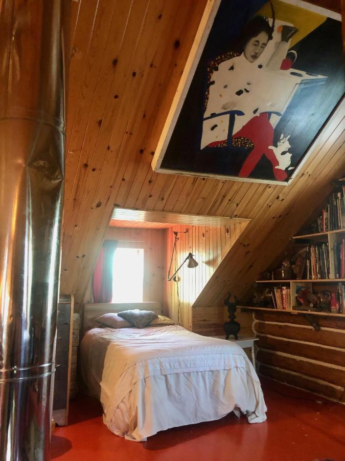 Chalet En Bois Rond Mauricie Saint-Alexis-des-Monts Exterior photo