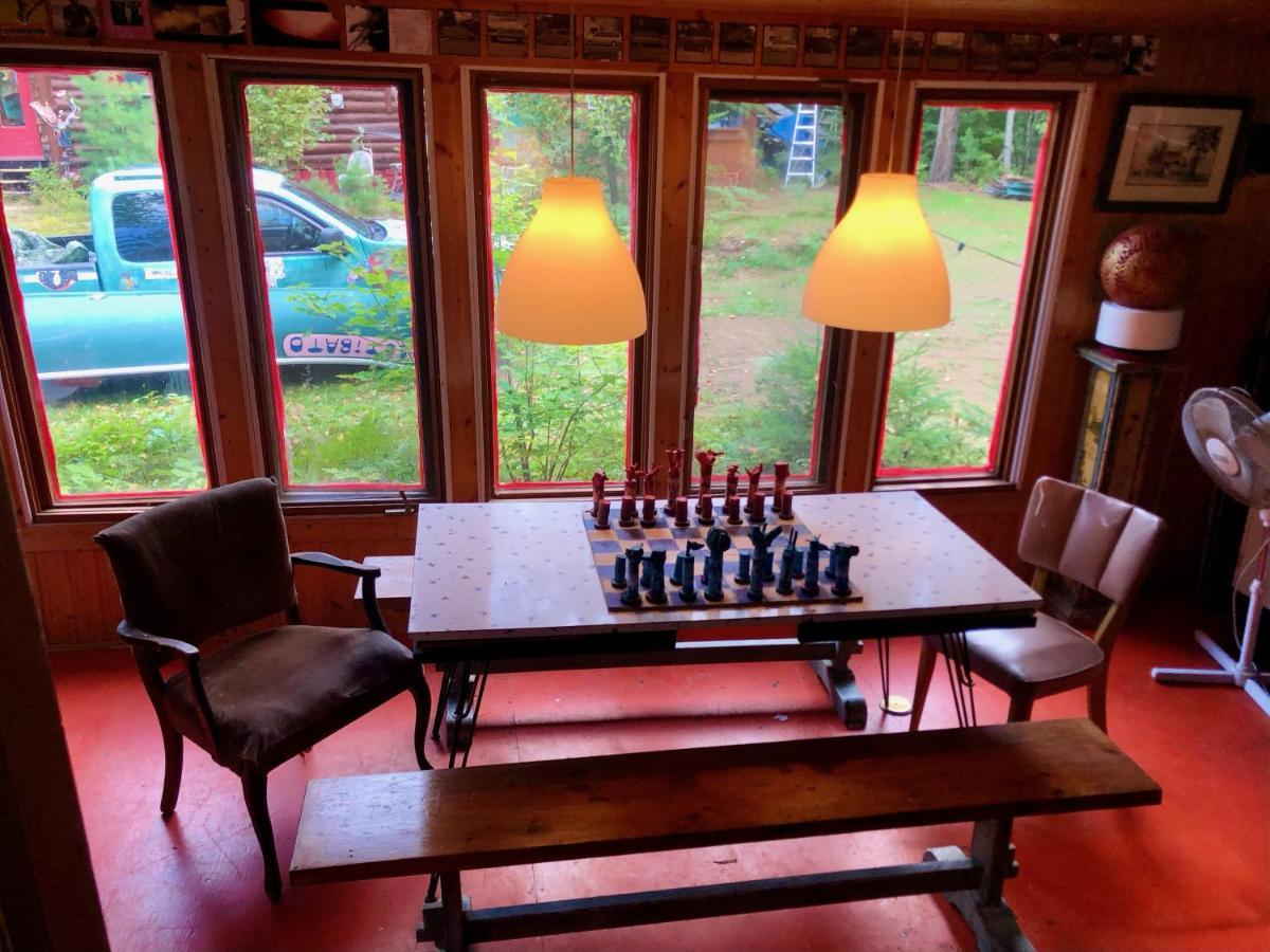 Chalet En Bois Rond Mauricie Saint-Alexis-des-Monts Exterior photo